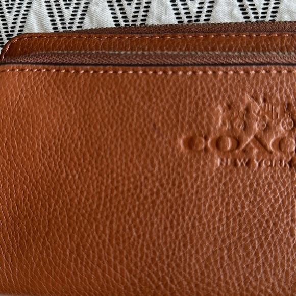 COACH Wallet/Wristlet - Picture 8 of 9
